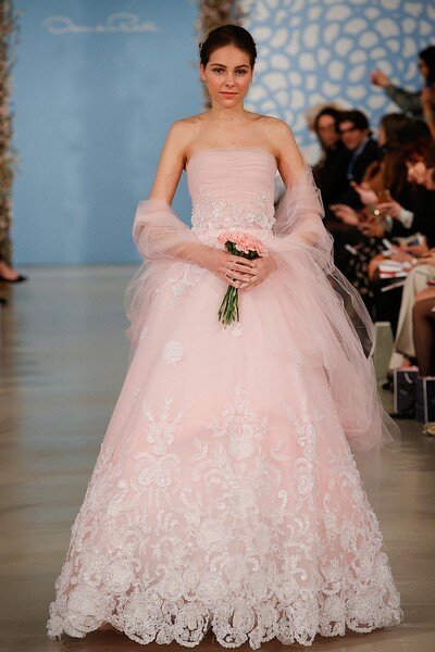 2025-ilkbahar-yaz-gelinlik-modelleri-7